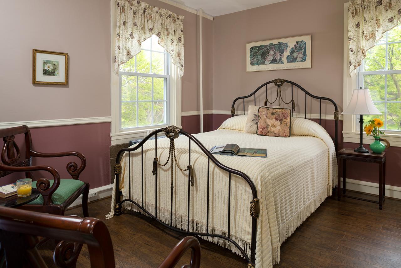 Yale Manor B&B & Yurt Glamping 外观 照片